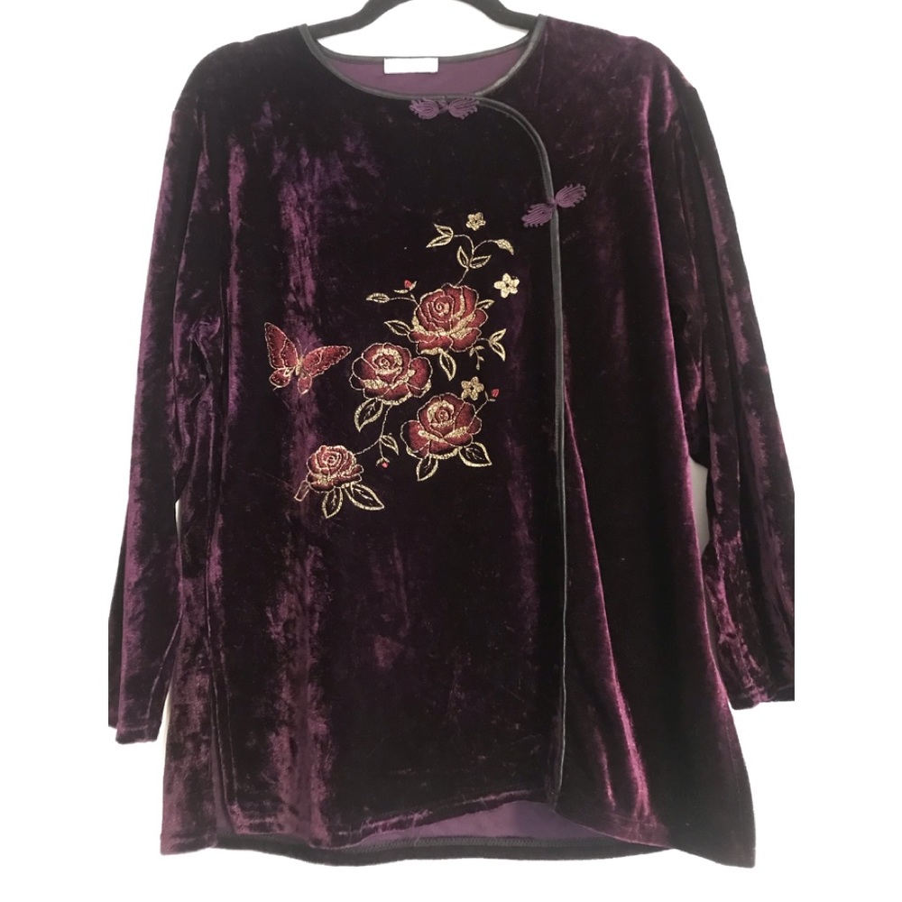 Women’s Velvet Top Purple!